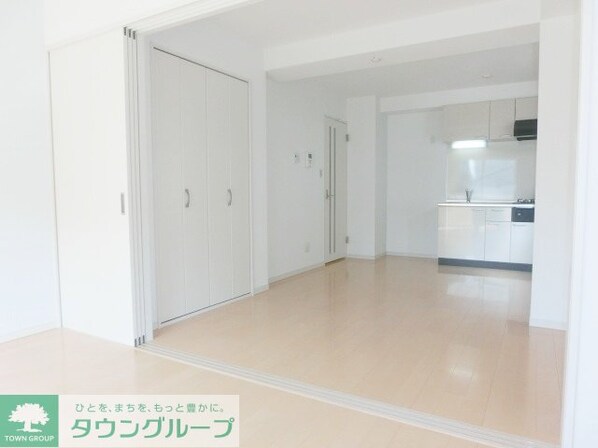 ツリーフィールド幕張の物件内観写真